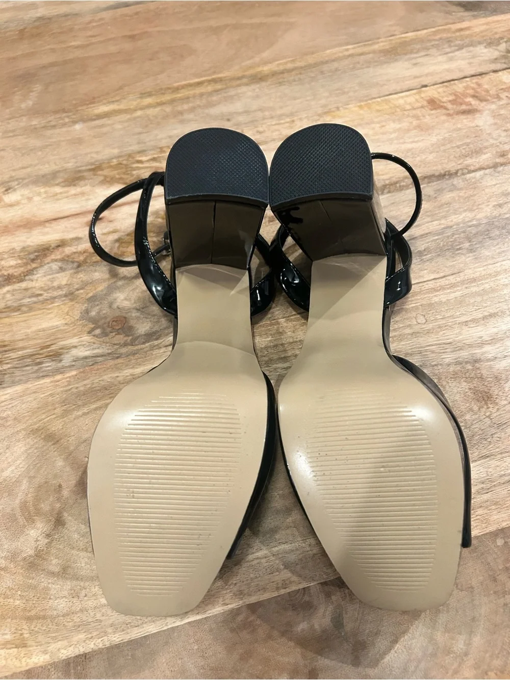 Steve Madden Black Patent Platform Sandal